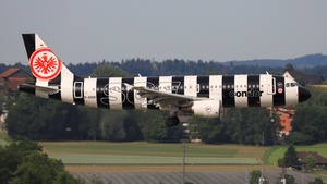 Photo of D-ASGE - Airbus A320-214 operated by Condor
