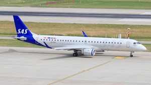 Photo of SE-RSR - Embraer ERJ-195LR operated by SAS Link