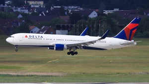Photo of N192DN - Boeing 767-332(ER) operated by Delta Air Lines