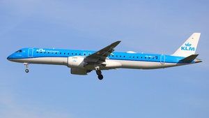 Photo of PH-NXJ - Embraer ERJ-195-E2 operated by KLM Cityhopper