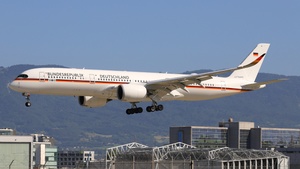 Photo of 10+01 - Airbus A350-941(CJ) operated by German Air Force