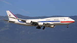 Photo of 22001 - Boeing 747-8B5 operated by Government of the Republic of Korea