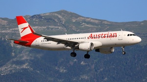 Photo of OE-LZE - Airbus A320-214 operated by Austrian Airlines