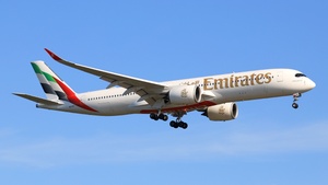 Photo of A6-EXT - Airbus A350-941 operated by Emirates