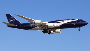 Photo of D-ABYN - Boeing 747-830 operated by Lufthansa