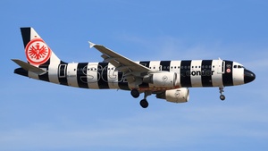 Photo of D-ASGE - Airbus A320-214 operated by Condor