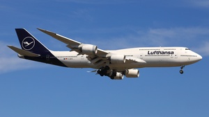 Photo of D-ABYC - Boeing 747-830 operated by Lufthansa