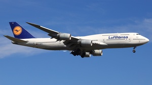 Photo of D-ABYO - Boeing 747-830 operated by Lufthansa