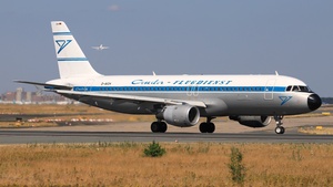 Photo of D-AICH - Airbus A320-212 operated by Condor