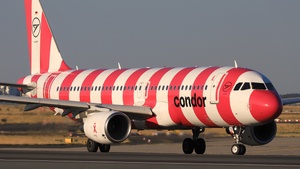 Photo of D-AICS - Airbus A320-214 operated by Condor