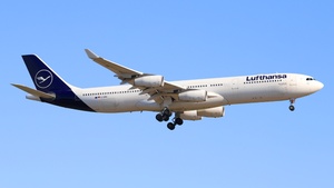 Photo of D-AIGU - Airbus A340-313 operated by Lufthansa