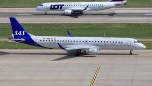 Photo of SE-RSU - Embraer ERJ-195LR operated by SAS Link