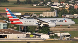 Photo of N880BJ - Boeing 787-8 Dreamliner operated by American Airlines