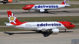 Photo of HB-JLQ - Airbus A320-214 operated by Swiss International Air Lines