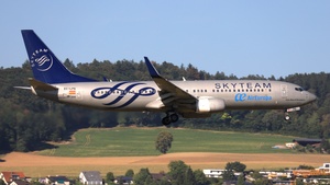 Photo of EC-LPQ - Boeing 737-85P operated by Air Europa