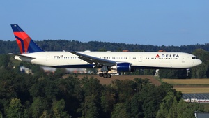 N832MH - Boeing 767-432(ER)
