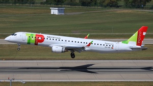 Photo of CS-TAX - Embraer ERJ-195LR operated by TAP Express (opb Portugália Airlines)
