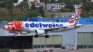 Photo of HB-JLT - Airbus A320-214 operated by Edelweiss Air