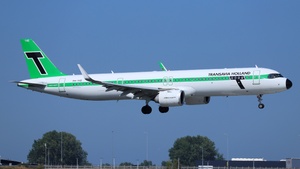 Photo of PH-YHD - Airbus A321-252NX operated by Transavia