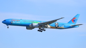 Photo of B-2002 - Boeing 777-39P(ER) operated by China Eastern Airlines