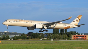 Photo of A6-XWC - Airbus A350-1041 operated by Etihad Airways