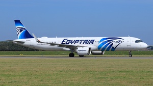 Photo of SU-GFU - Airbus A321-251NX operated by Egyptair