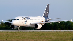 Photo of D-AILU - Airbus A319-114 operated by Lufthansa