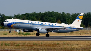 Photo of D-AISZ - Airbus A321-231 operated by Lufthansa