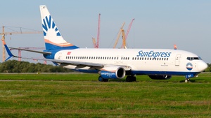 Photo of TC-SNT - Boeing 737-8HC operated by SunExpress