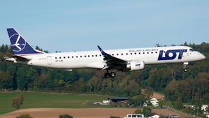 Photo of SP-LNE - Embraer ERJ-195LR operated by LOT Polish Airlines