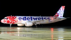 Photo of HB-JLT - Airbus A320-214 operated by Edelweiss Air