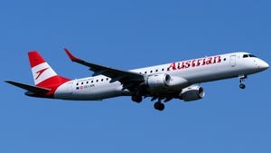 Photo of OE-LWN - Embraer ERJ-195LR operated by Austrian Airlines