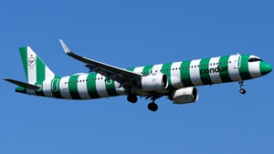 Photo of D-ANMZ - Airbus A321-271NX operated by Condor