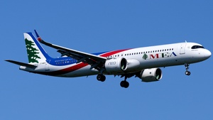 Photo of T7-ME8 - Airbus A321-271NX operated by MEA Middle East Airlines