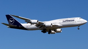 Photo of D-ABYF - Boeing 747-830 operated by Lufthansa