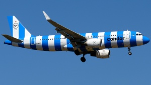Photo of D-AICT - Airbus A320-214 operated by Condor