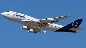 Photo of D-ABVW - Boeing 747-430 operated by Lufthansa