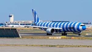 Photo of D-ANRG - Airbus A330-941 operated by Condor