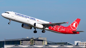 Photo of TC-JRF - Airbus A321-231 operated by Turkish Airlines