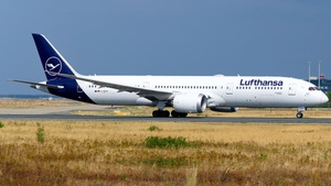 Photo of D-ABPM - Boeing 787-9 Dreamliner operated by Lufthansa
