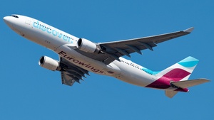Photo of D-AXGB - Airbus A330-203 operated by Discover Airlines
