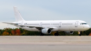 Photo of SU-NMM - Airbus A321-211 operated by Nesma Airlines
