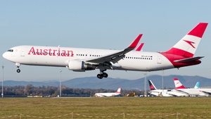 Photo of OE-LAY - Boeing 767-3Z9(ER) operated by Austrian Airlines