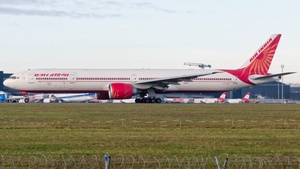 Photo of VT-ALR - Boeing 777-337(ER) operated by Air India
