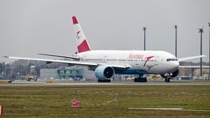 Photo of OE-LPB - Boeing 777-2Z9(ER) operated by Austrian Airlines