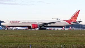 Photo of VT-ALR - Boeing 777-337(ER) operated by Air India