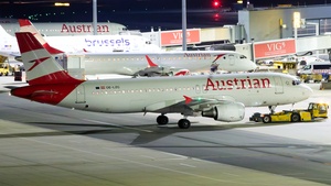 Photo of OE-LZC - Airbus A320-214 operated by Austrian Airlines