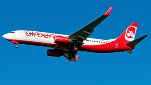 Photo of D-ABKI - Boeing 737-86J operated by Air Berlin