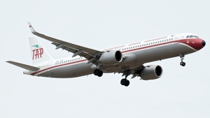 Photo of CS-TJR - Airbus A321-251NX operated by TAP Air Portugal