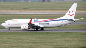 Photo of YR-HLC - Boeing 737-8Z9 operated by Hello Jets
